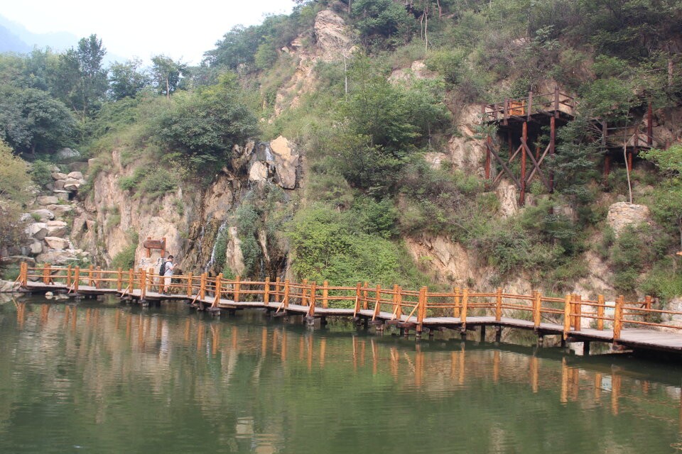 圣戈建材员工九如山一角拍摄